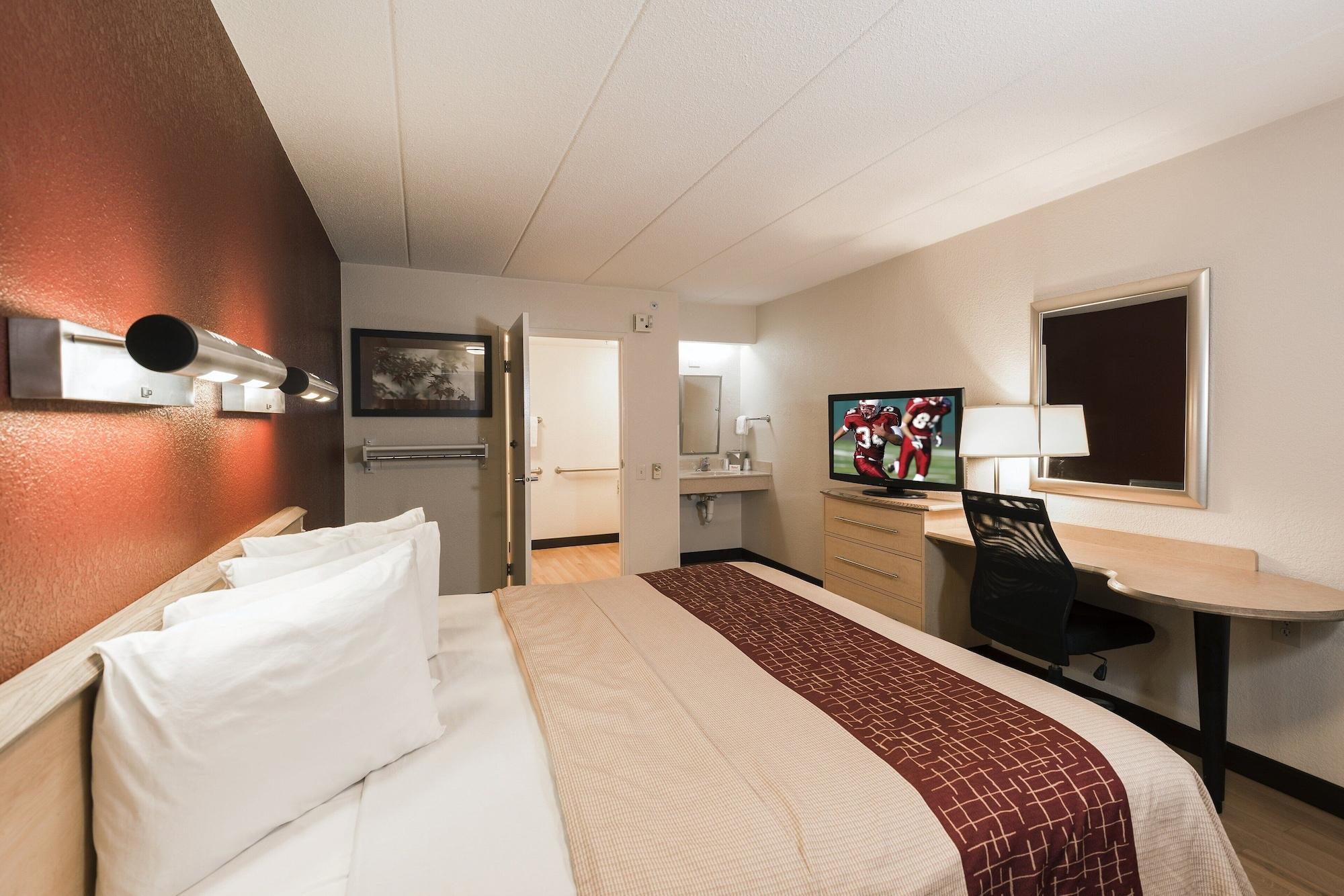 Red Roof Inn Detroit Metro Airport - Белльвилль Экстерьер фото