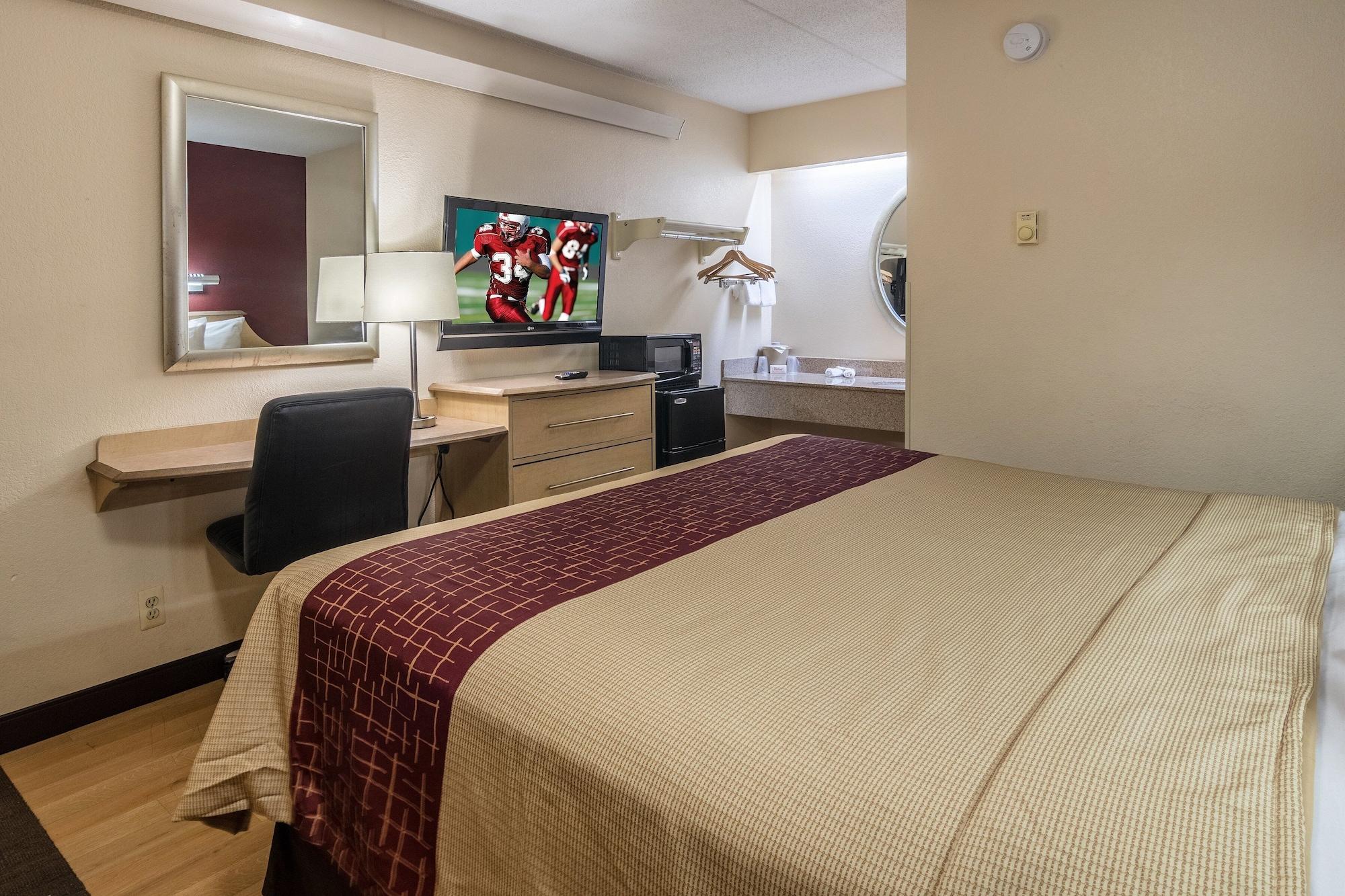 Red Roof Inn Detroit Metro Airport - Белльвилль Экстерьер фото