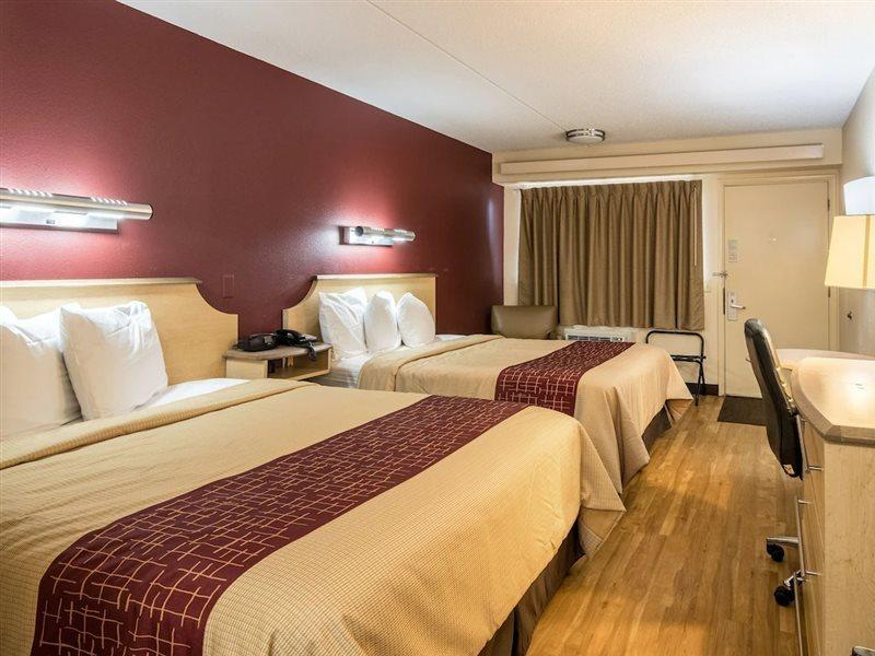 Red Roof Inn Detroit Metro Airport - Белльвилль Экстерьер фото