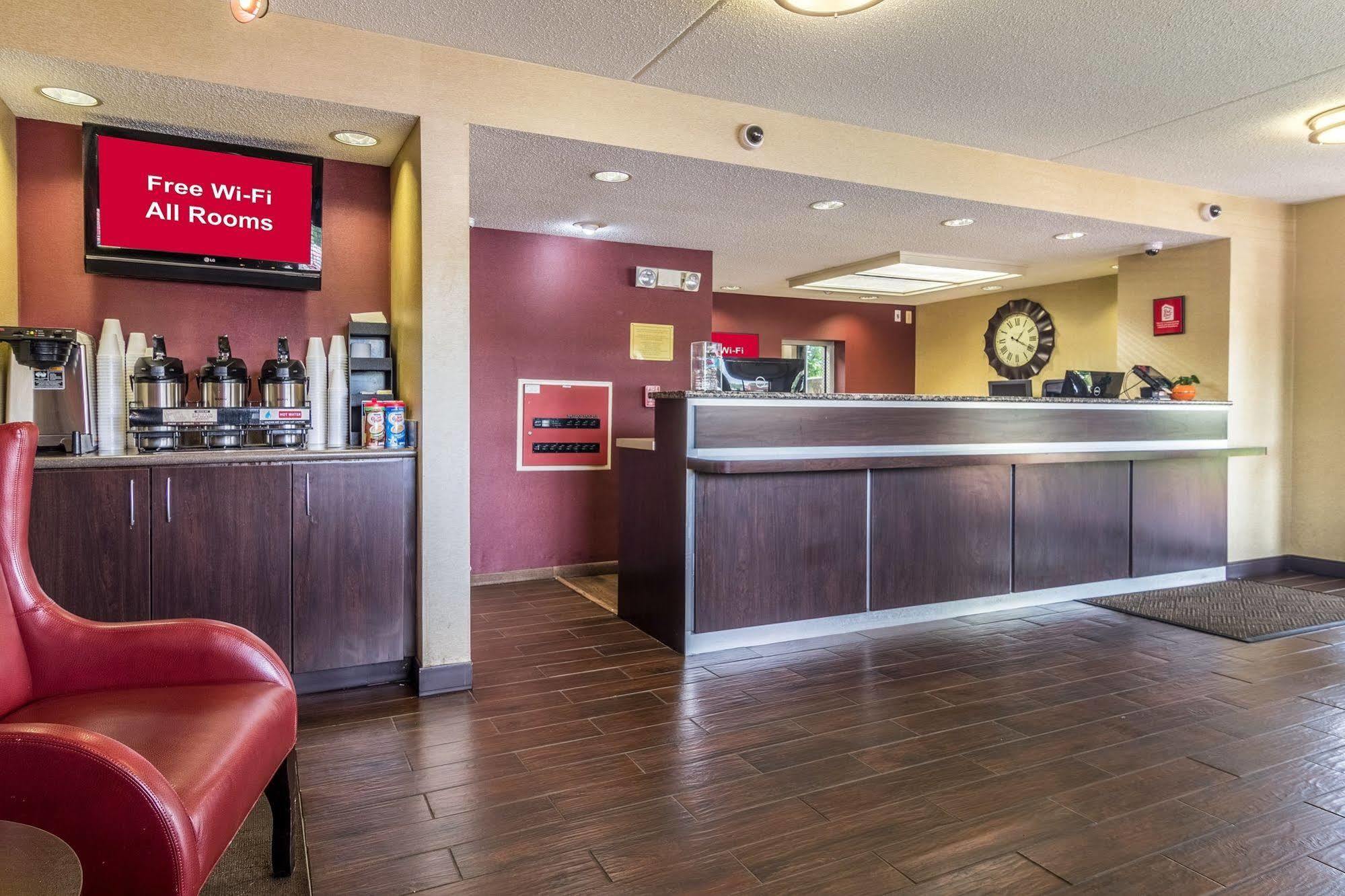 Red Roof Inn Detroit Metro Airport - Белльвилль Экстерьер фото